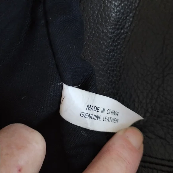 Tignanello Black Pebble Leather Shoulder Bag - Picture 13 of 14